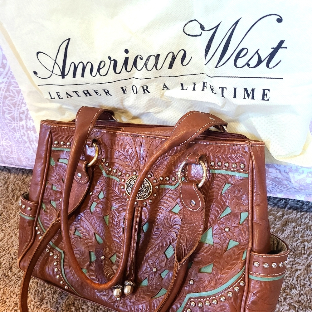 America West Concel Carry Filigree Cowgirl Bag